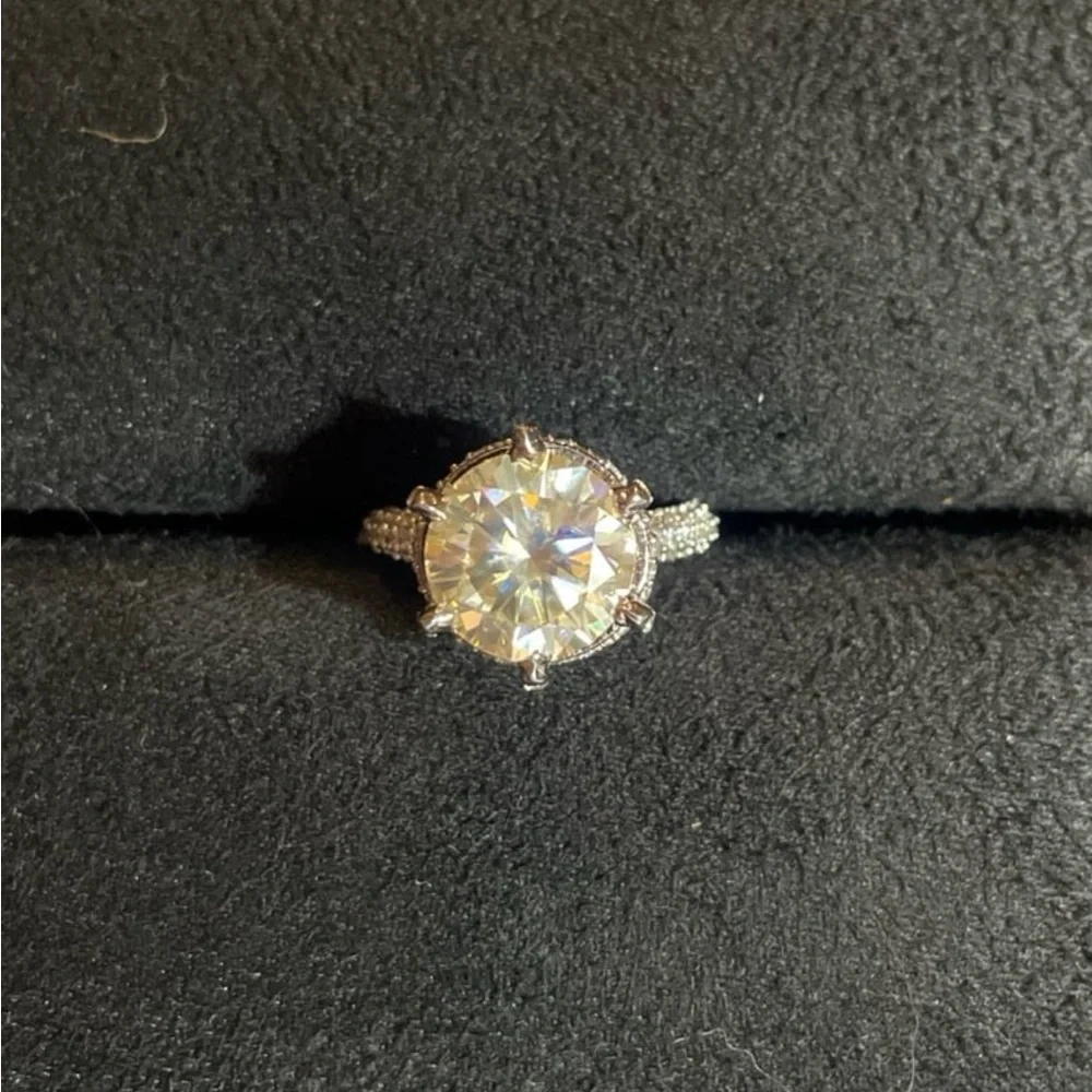 Oh My Gorgeous 6.34 CT Certified Round Brilliant Cut Moissanite Diamond Ring - Picture 2 of 11